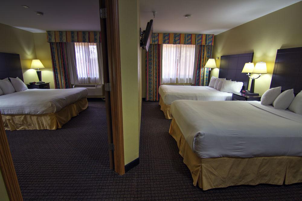 Best Western Lakewinds Ludington Exterior photo