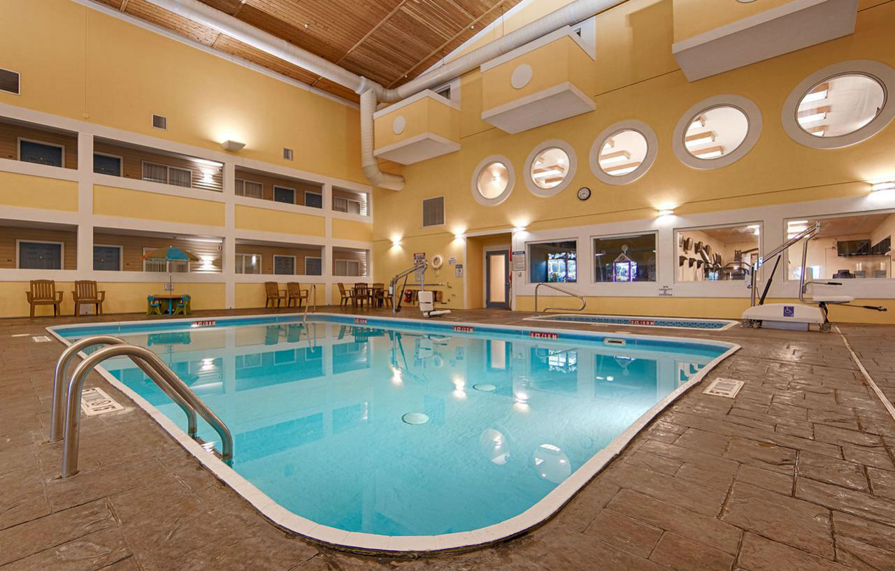 Best Western Lakewinds Ludington Exterior photo