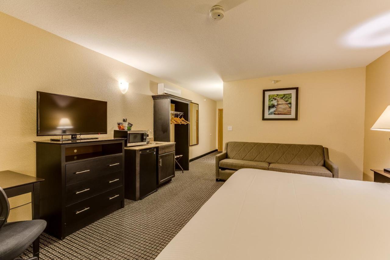 Best Western Lakewinds Ludington Exterior photo